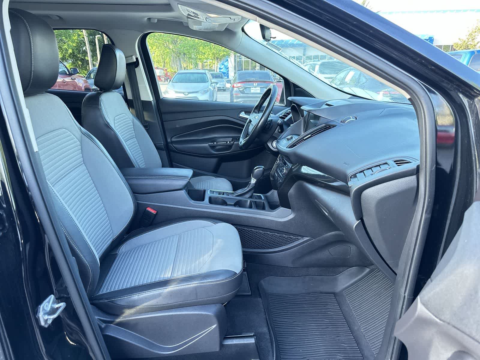 Thumbnail: 2018 Ford Escape - 17