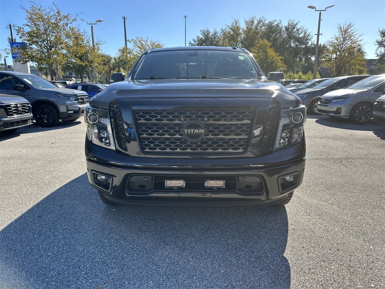 Thumbnail: 2018 Nissan Titan - 9
