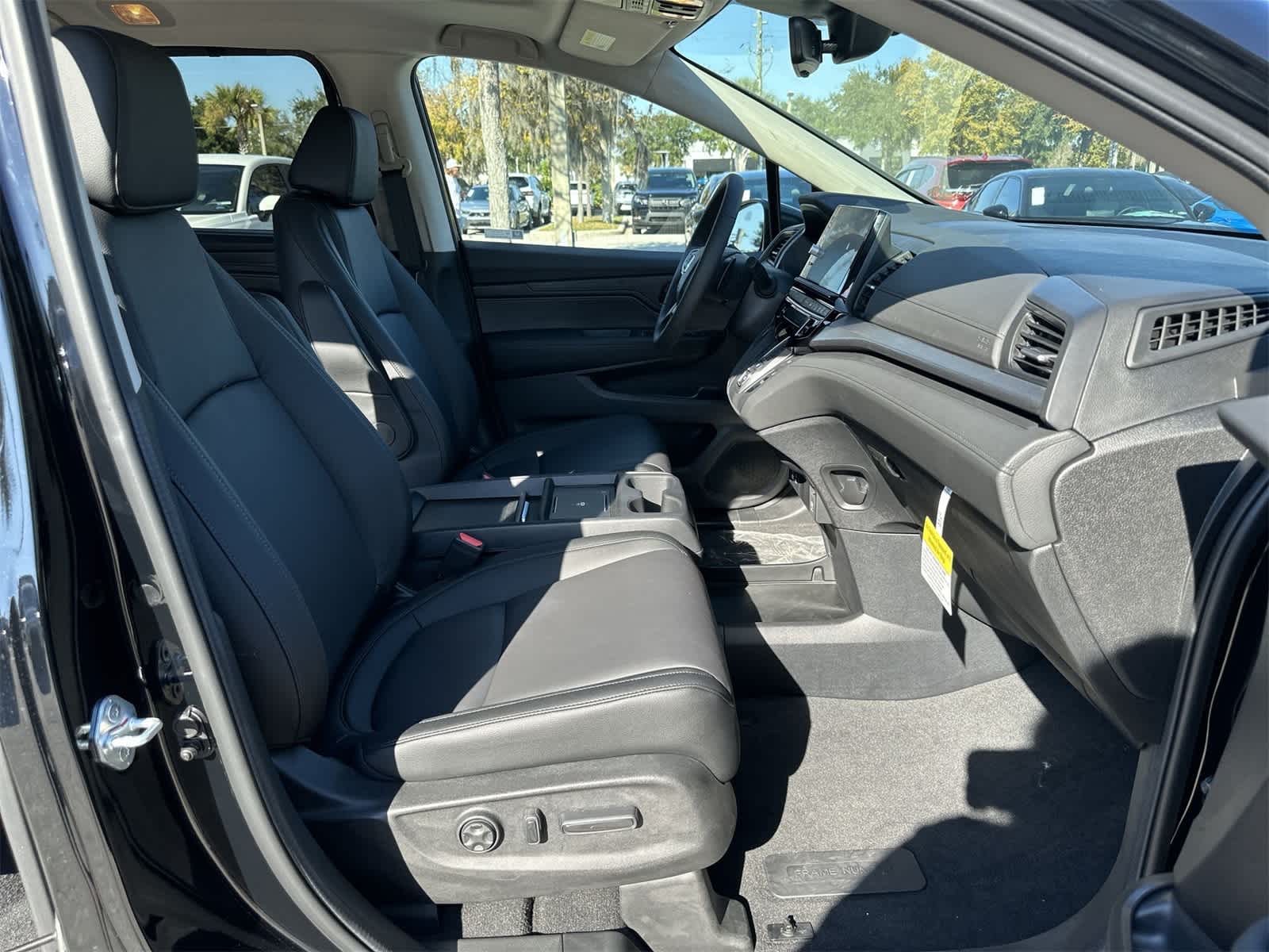 Thumbnail: 2026 Honda Odyssey - 17