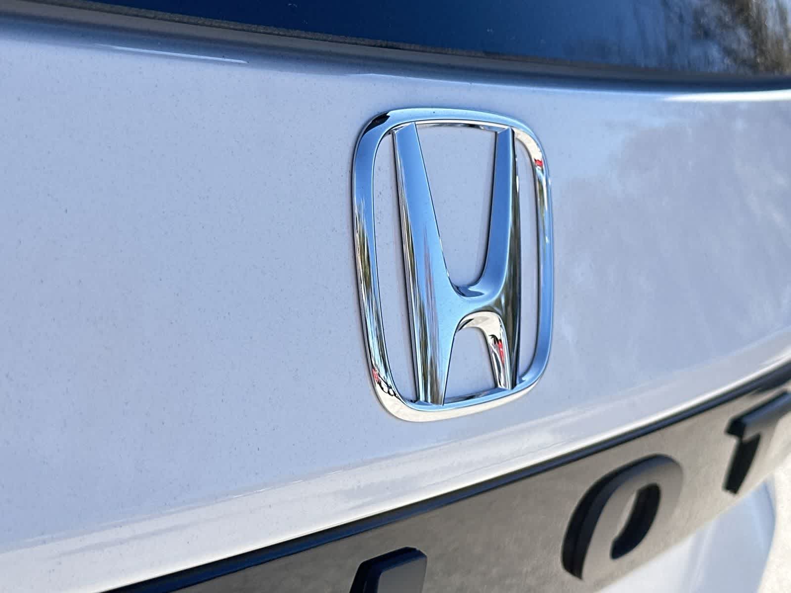 Thumbnail: 2026 Honda Pilot - 10