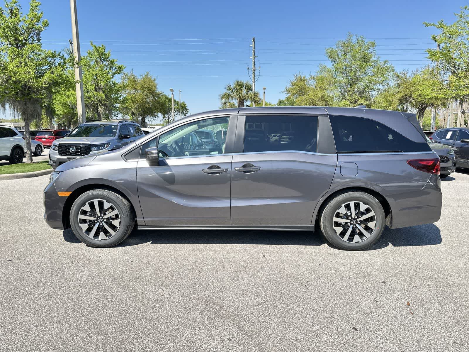 Thumbnail: 2026 Honda Odyssey - 3