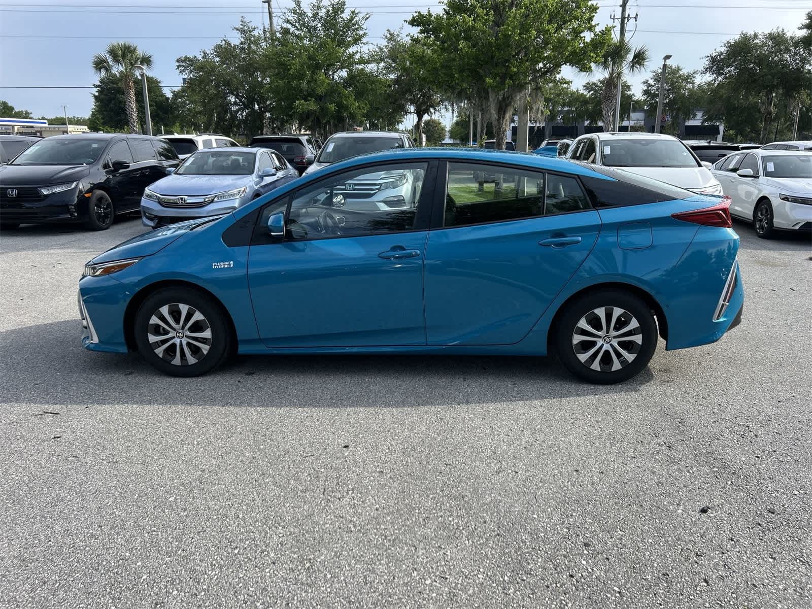 Thumbnail: 2022 Toyota Prius Prime - 3