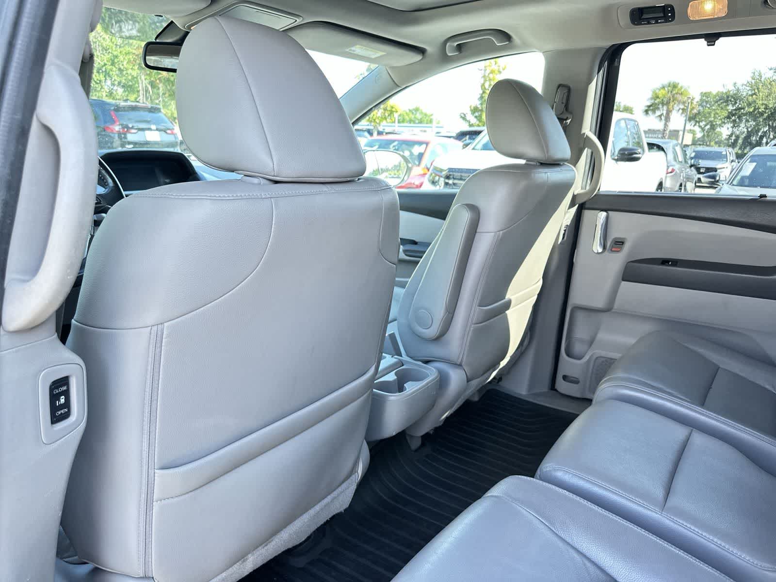 Thumbnail: 2014 Honda Odyssey - 14