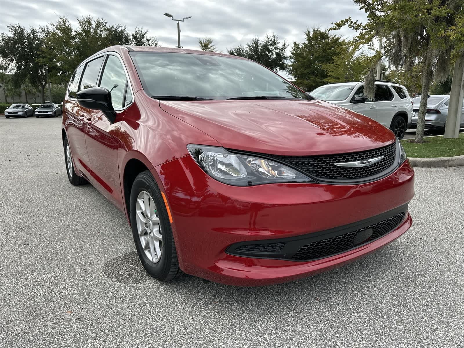 Thumbnail: 2025 Chrysler Voyager - 8