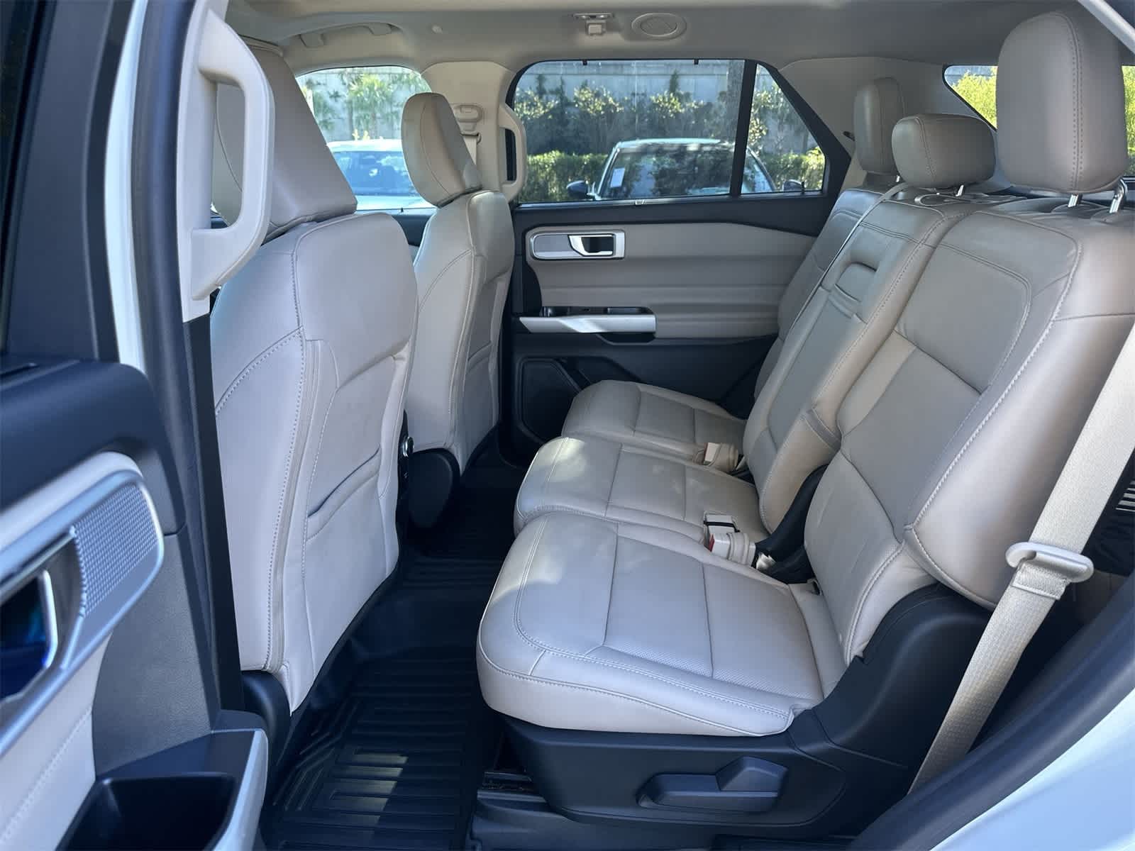 Thumbnail: 2021 Ford Explorer - 14