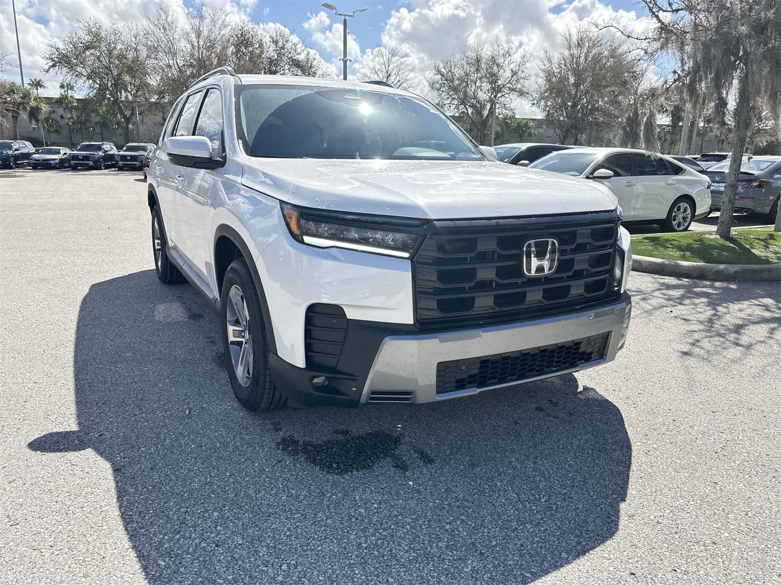 Thumbnail: 2026 Honda Pilot - 8