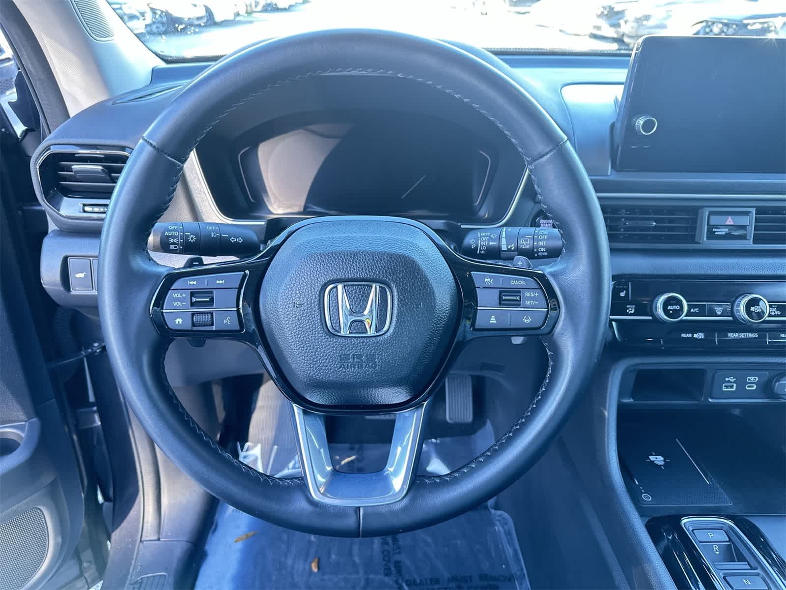 Thumbnail: 2023 Honda Pilot - 18