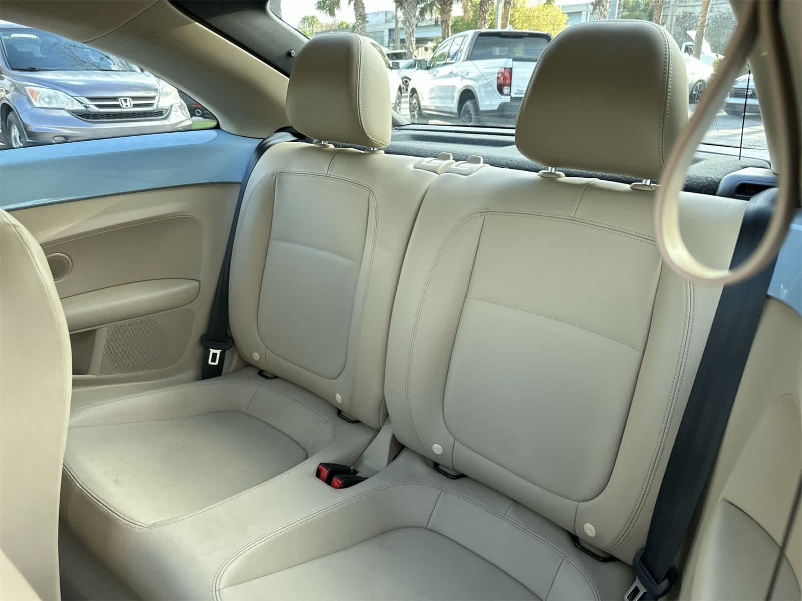 Thumbnail: 2014 Volkswagen Beetle - 13