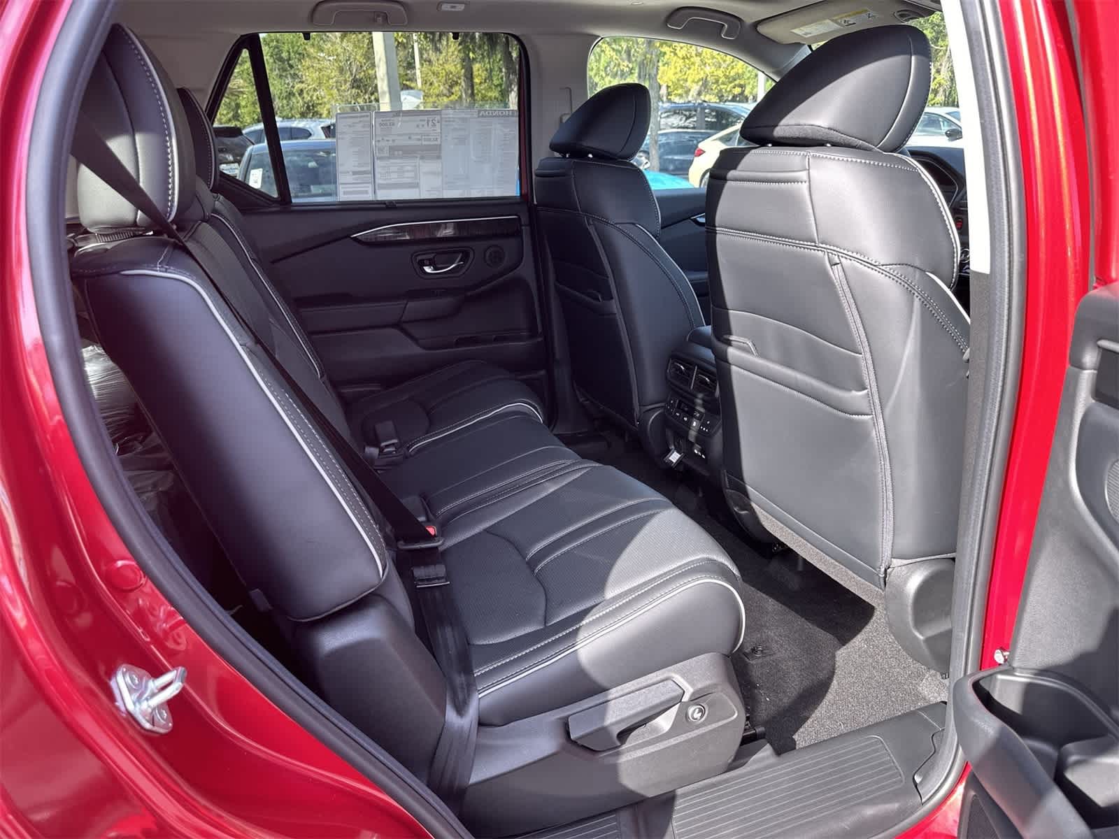 Thumbnail: 2025 Honda Pilot - 16