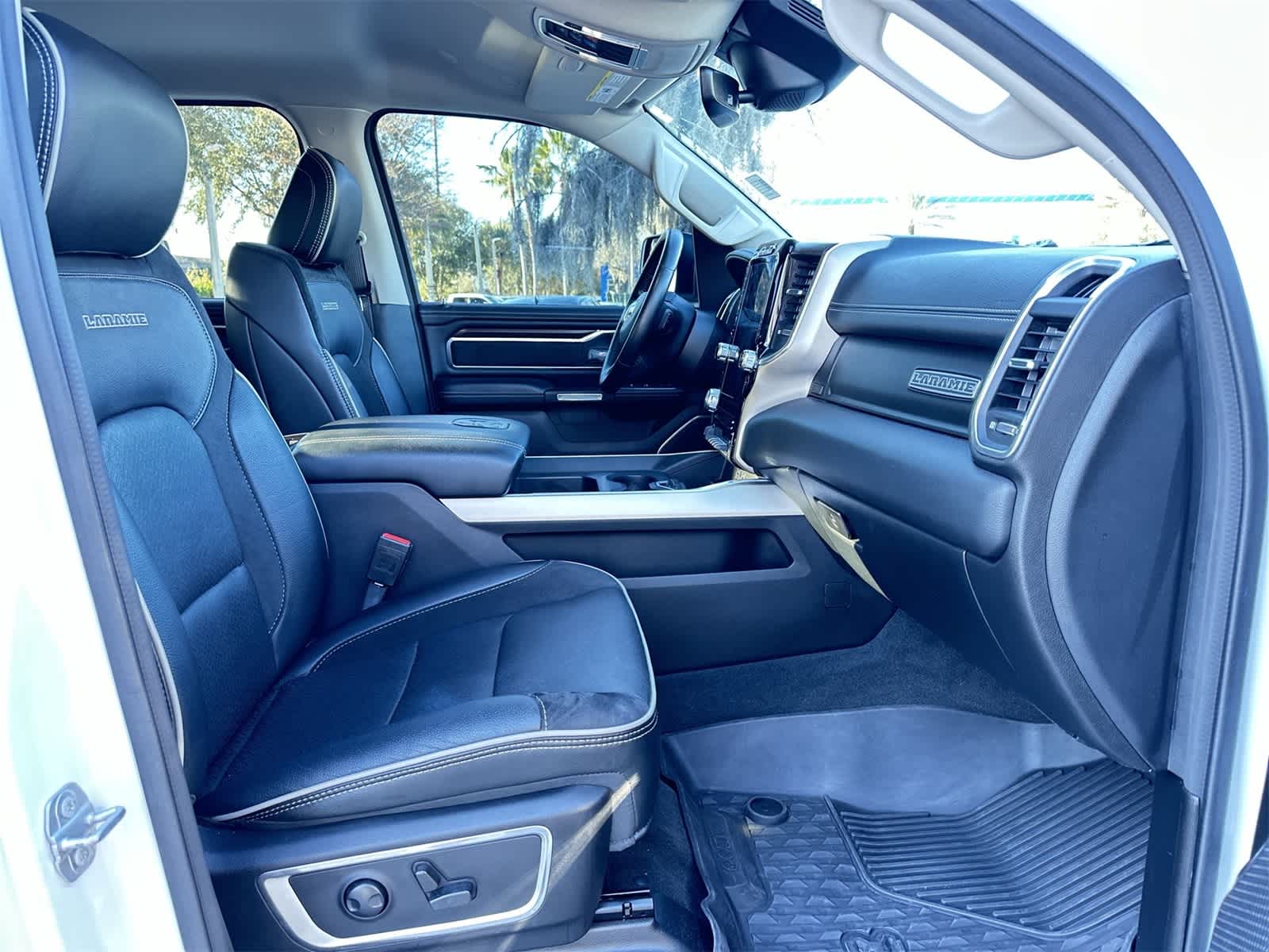 Thumbnail: 2022 RAM 1500 - 17