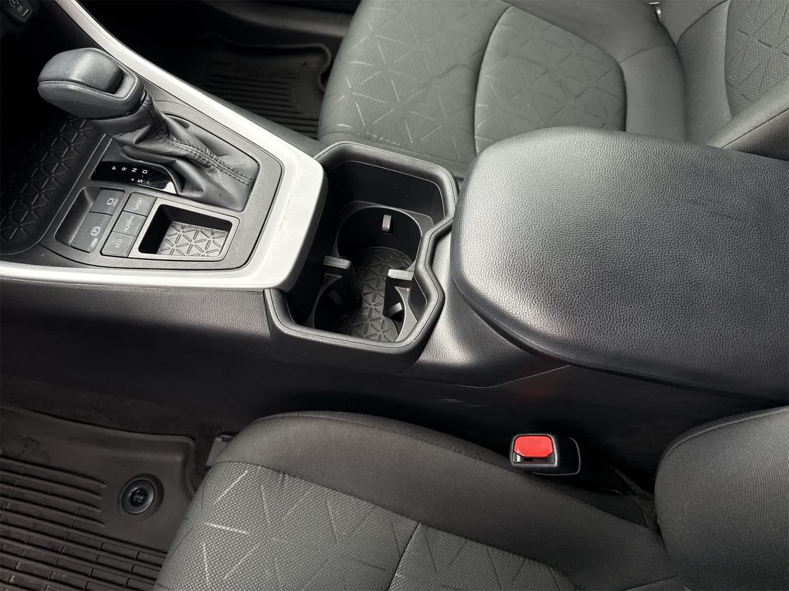 Thumbnail: 2023 Toyota RAV4 - 19