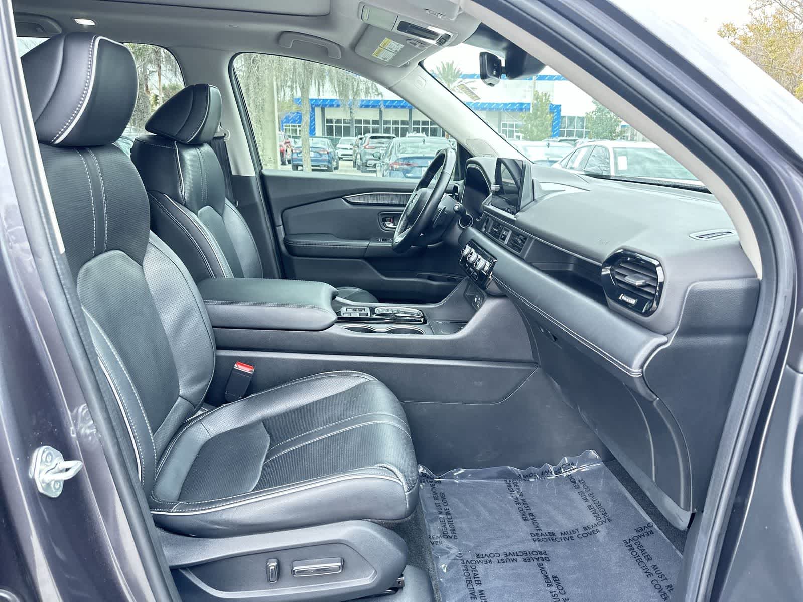 Thumbnail: 2023 Honda Pilot - 17