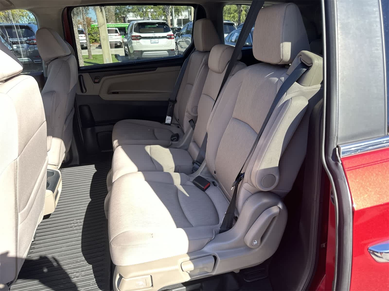 Thumbnail: 2023 Honda Odyssey - 25