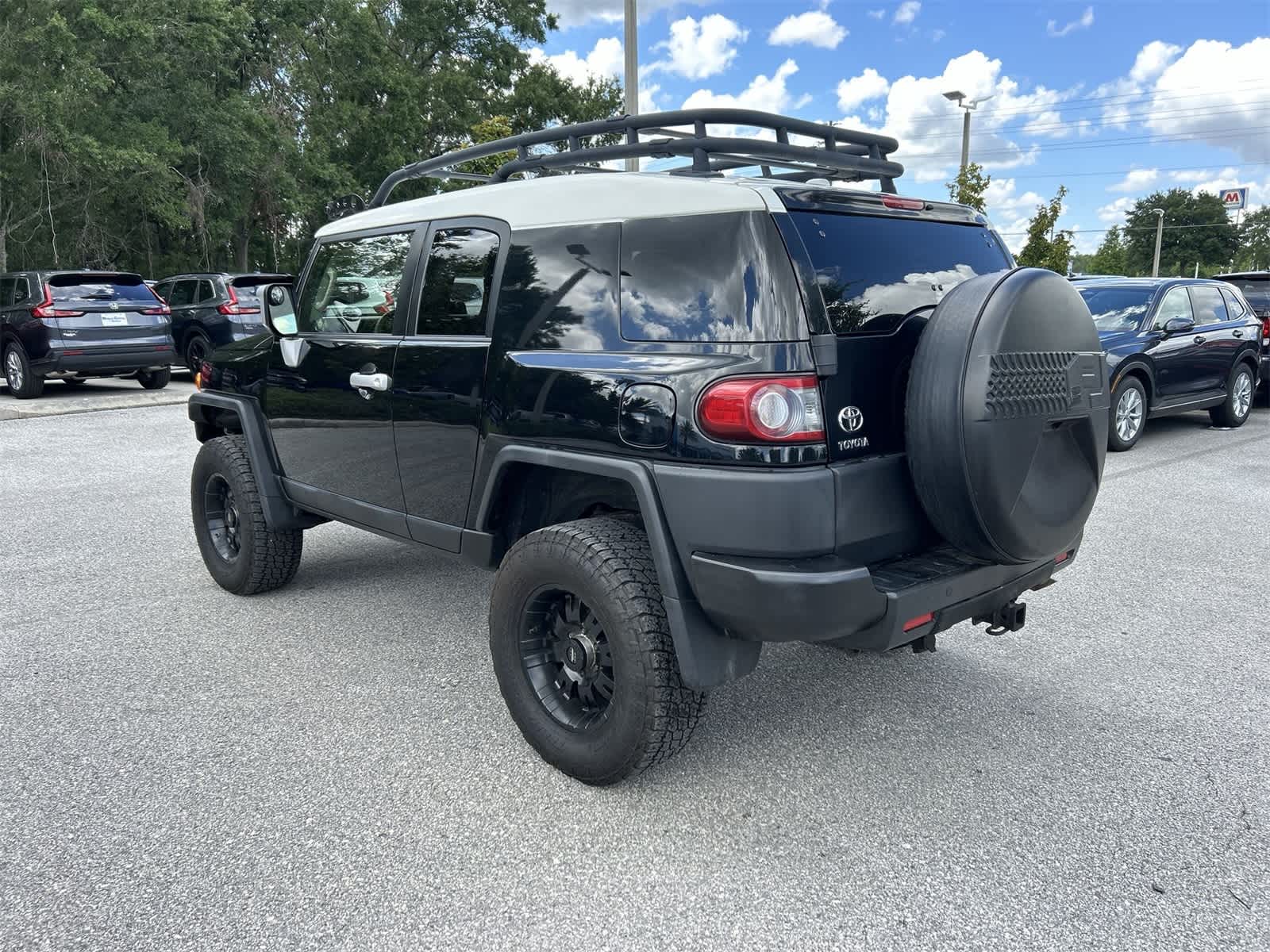 Thumbnail: 2014 Toyota FJ Cruiser - 4