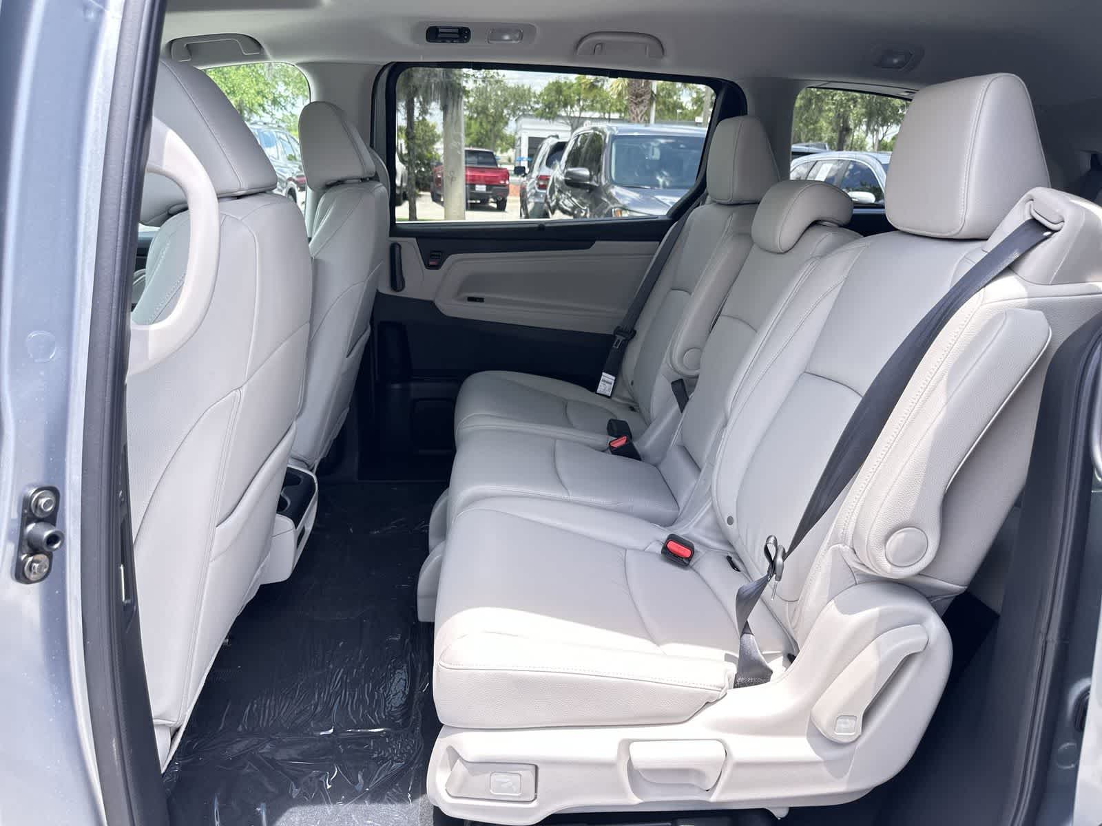 Thumbnail: 2026 Honda Odyssey - 15