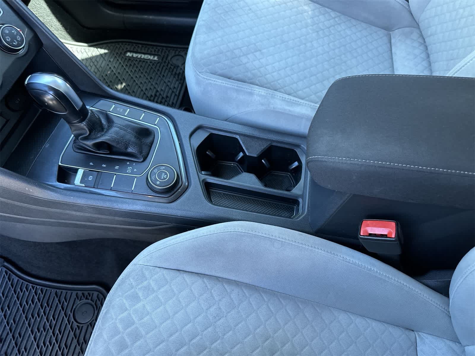 Thumbnail: 2019 Volkswagen Tiguan - 19