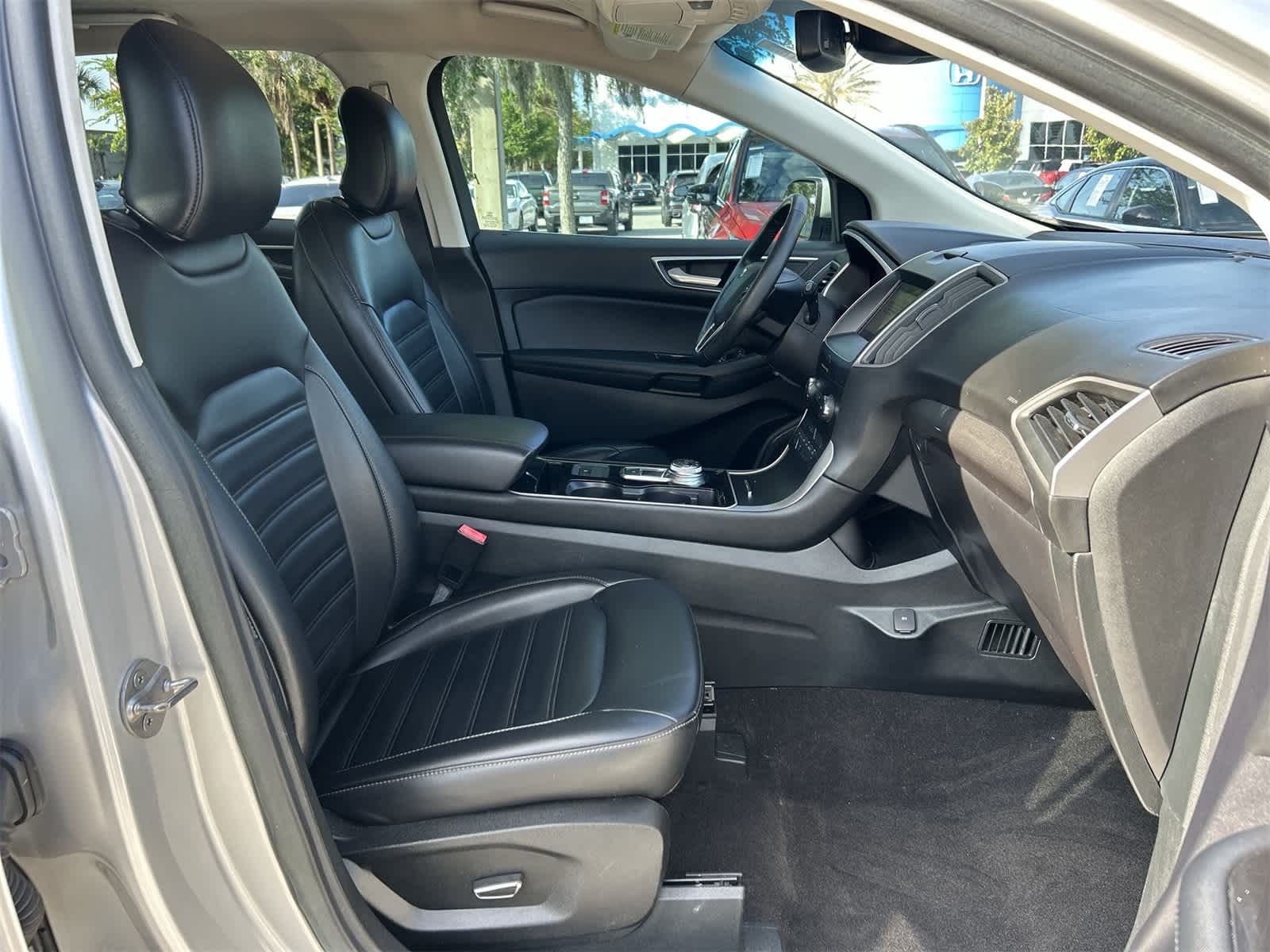 2019 Ford Edge SEL 17
