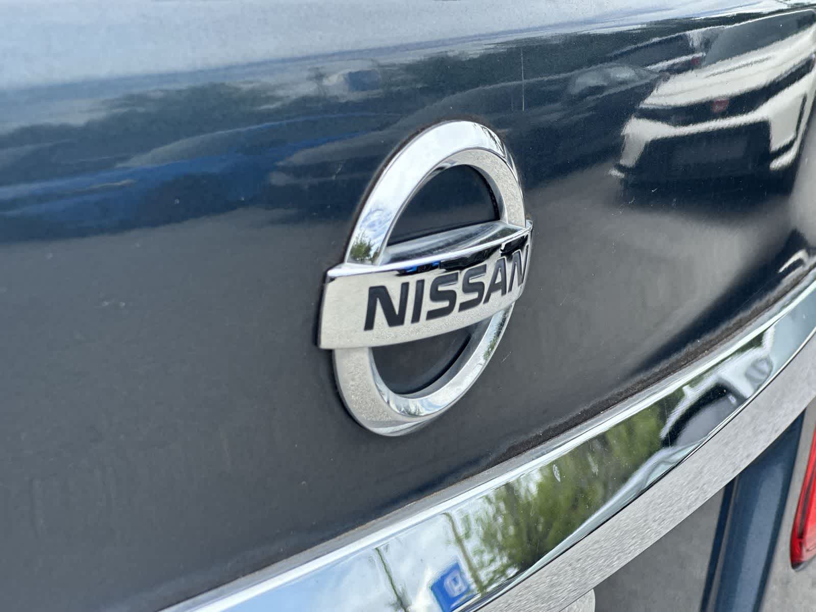 Thumbnail: 2015 Nissan Sentra - 10
