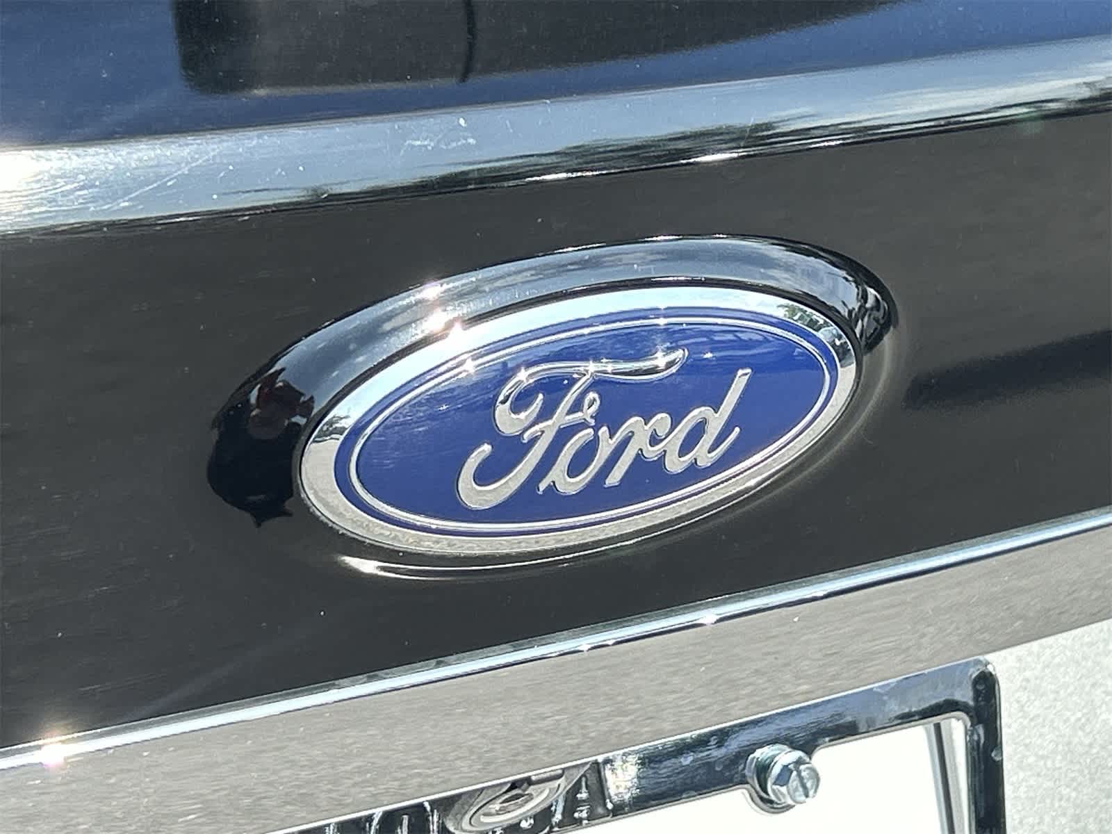 2019 Ford Edge SEL 10