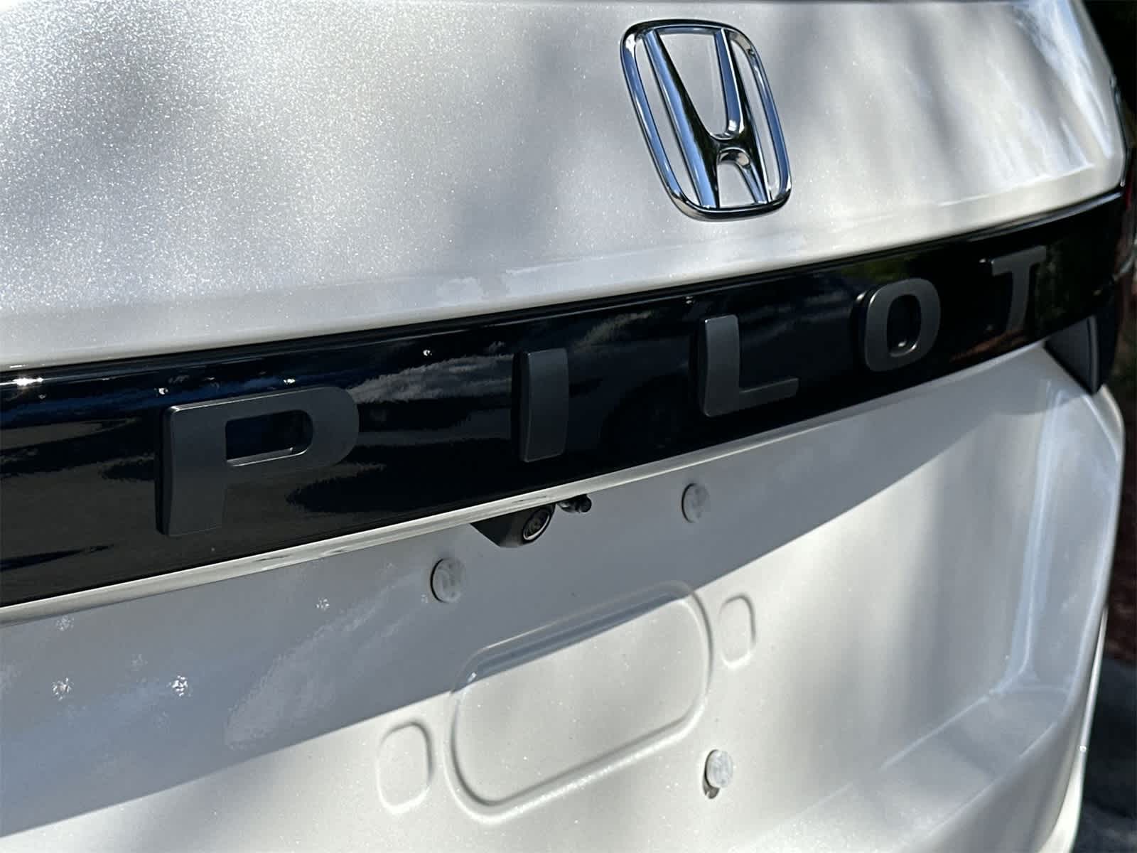Thumbnail: 2025 Honda Pilot - 11