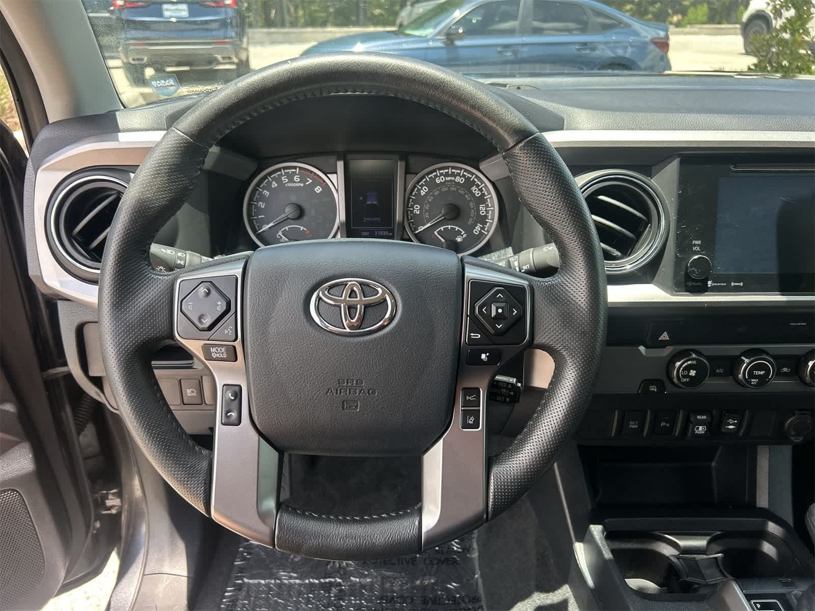 Thumbnail: 2019 Toyota Tacoma - 18