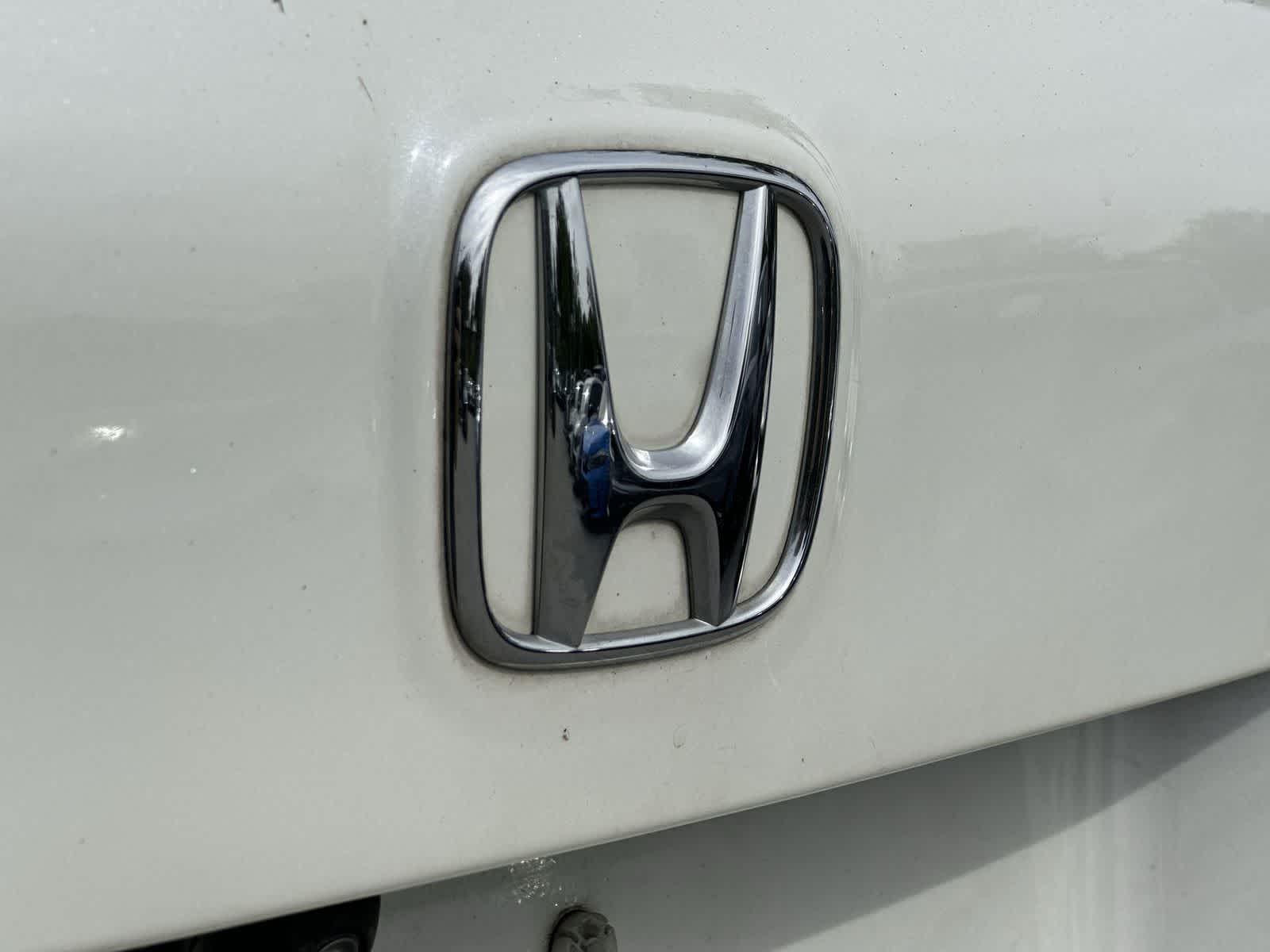 Thumbnail: 2019 Honda Pilot - 10