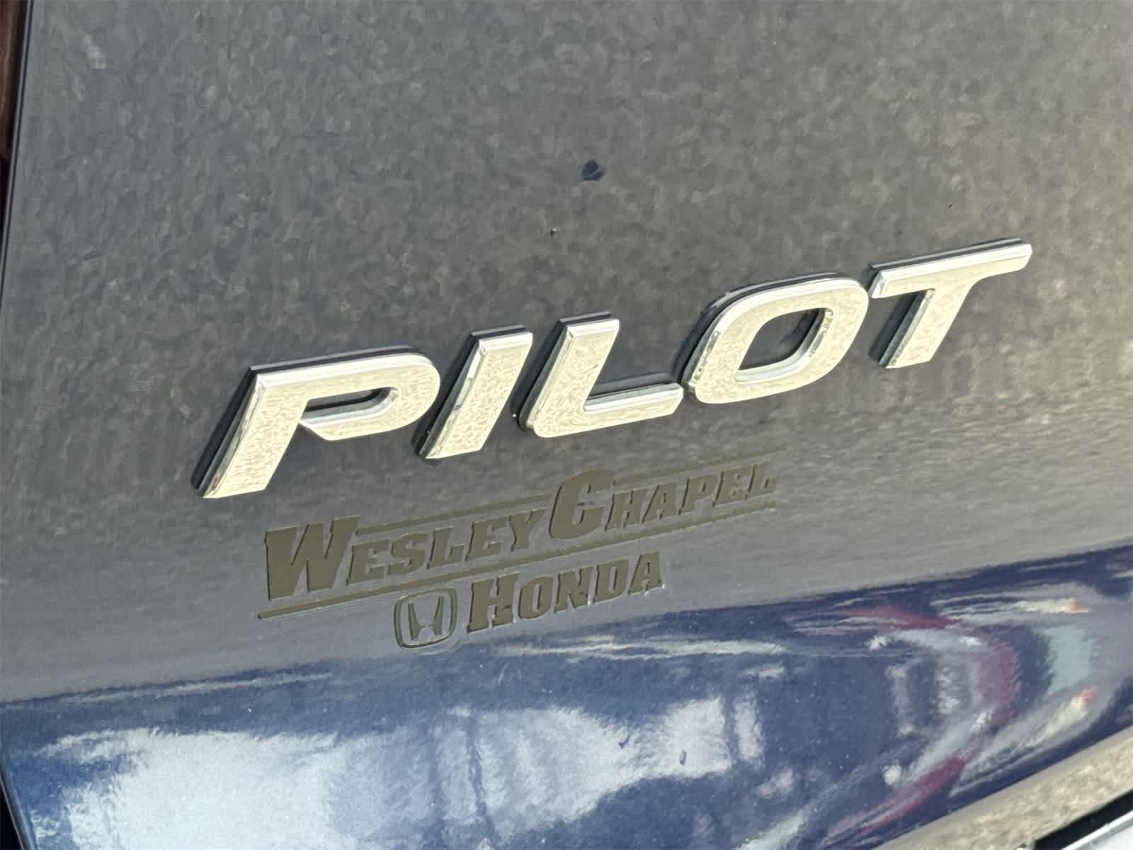 Thumbnail: 2017 Honda Pilot - 11