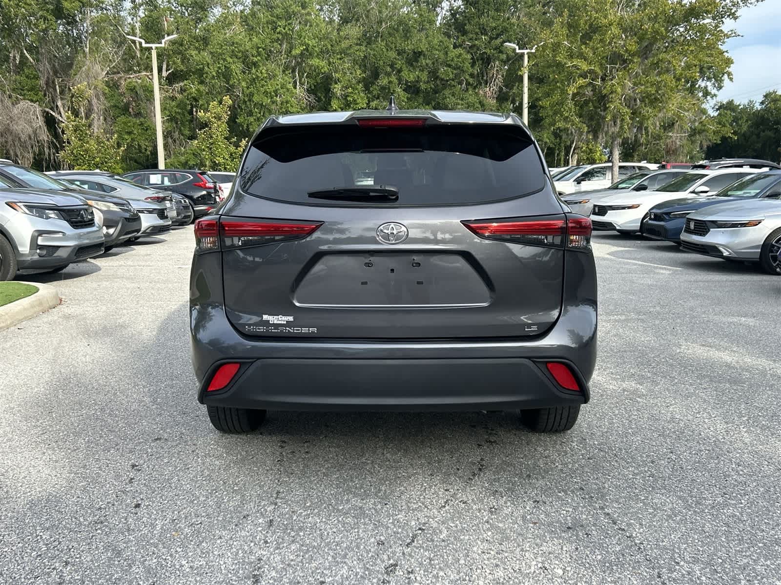 Thumbnail: 2023 Toyota Highlander - 5
