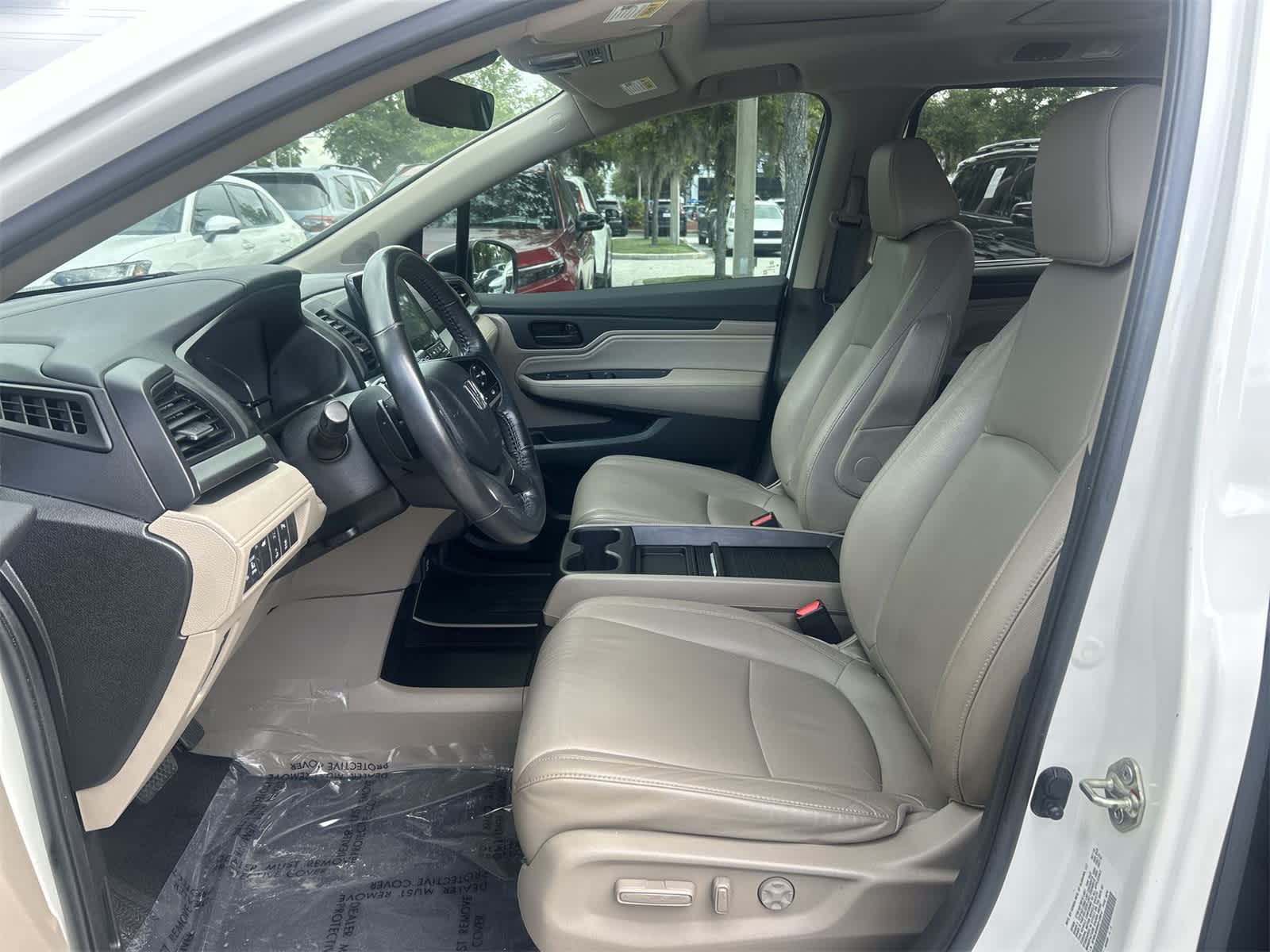 Thumbnail: 2019 Honda Odyssey - 15