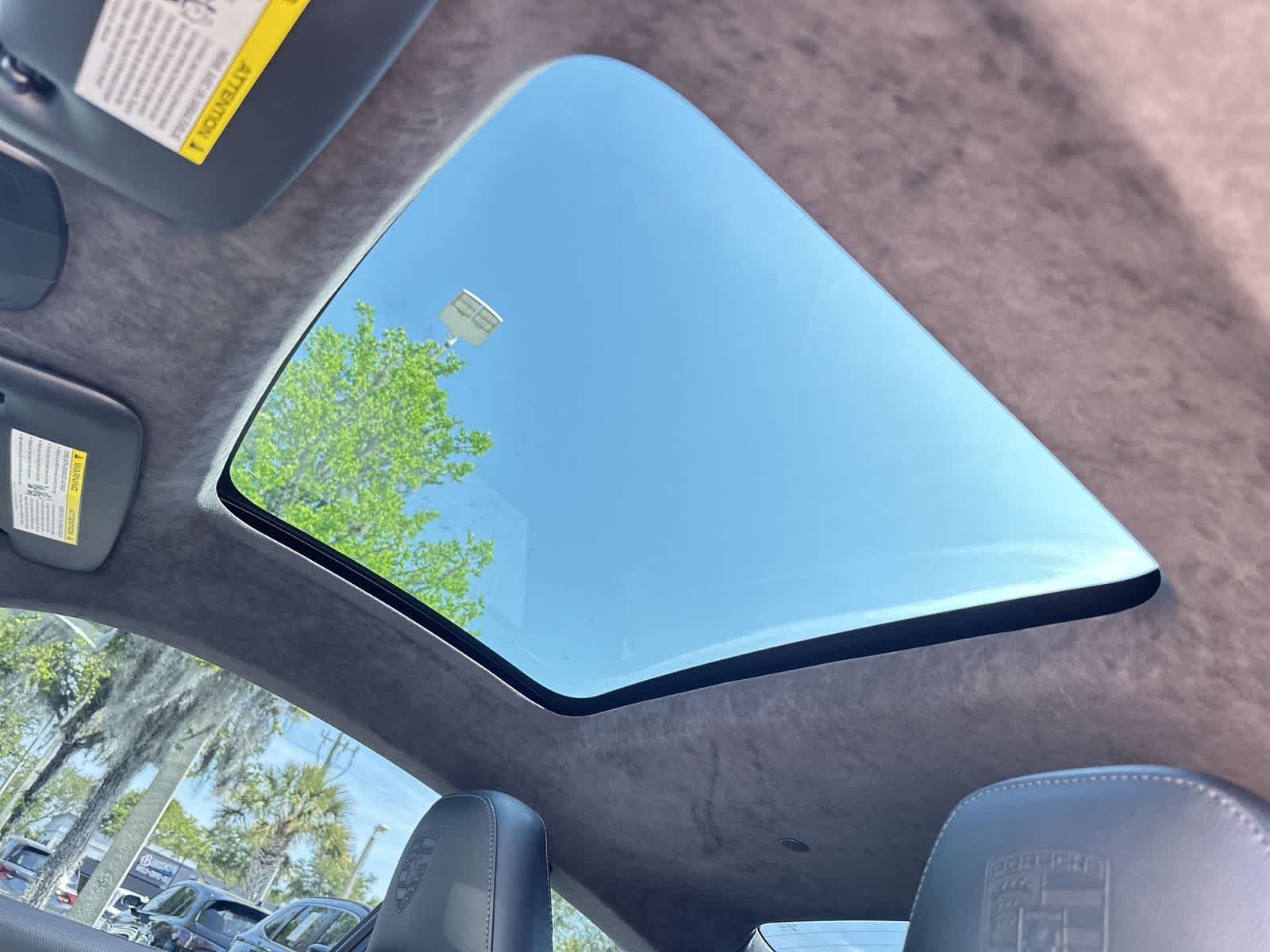 Thumbnail: 2017 Porsche 911 - 14