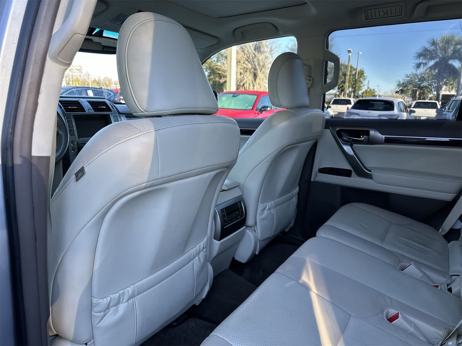 Thumbnail: 2015 Lexus GX - 13