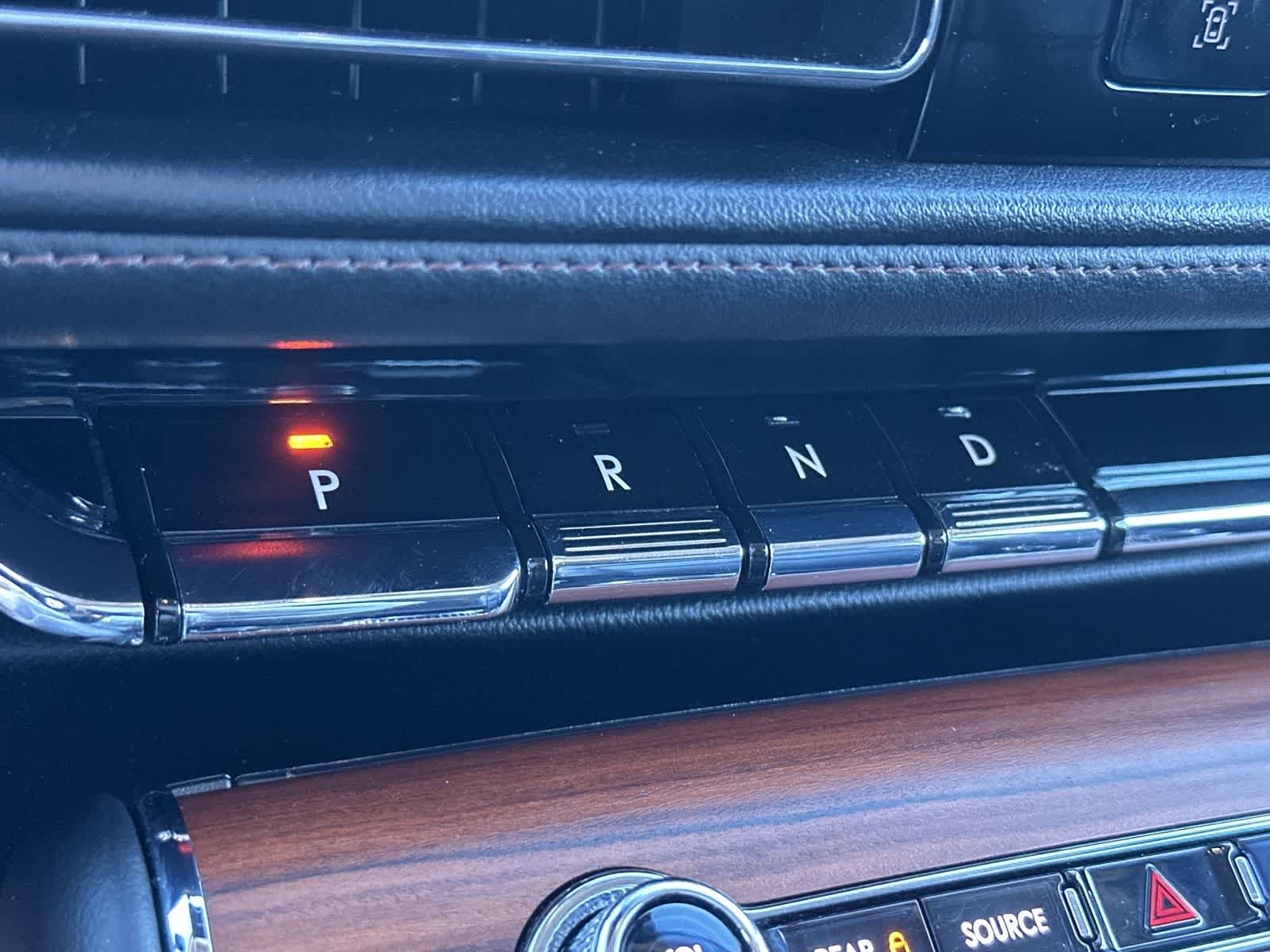 Thumbnail: 2020 Lincoln Aviator - 20