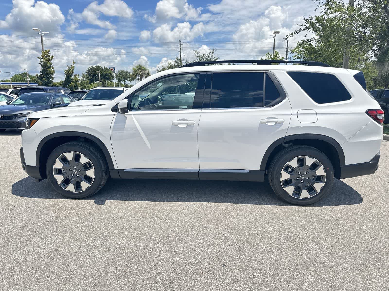 Thumbnail: 2026 Honda Pilot - 3