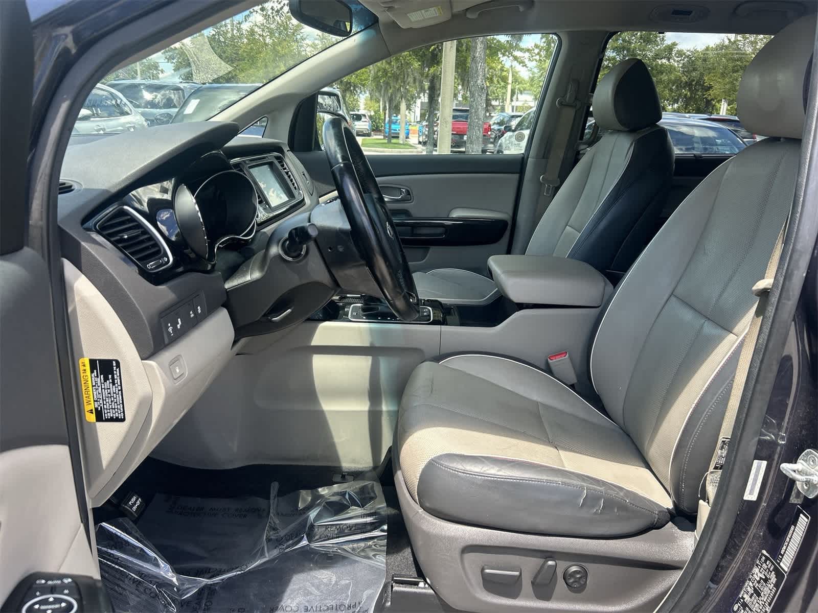Thumbnail: 2015 Kia Sedona - 13