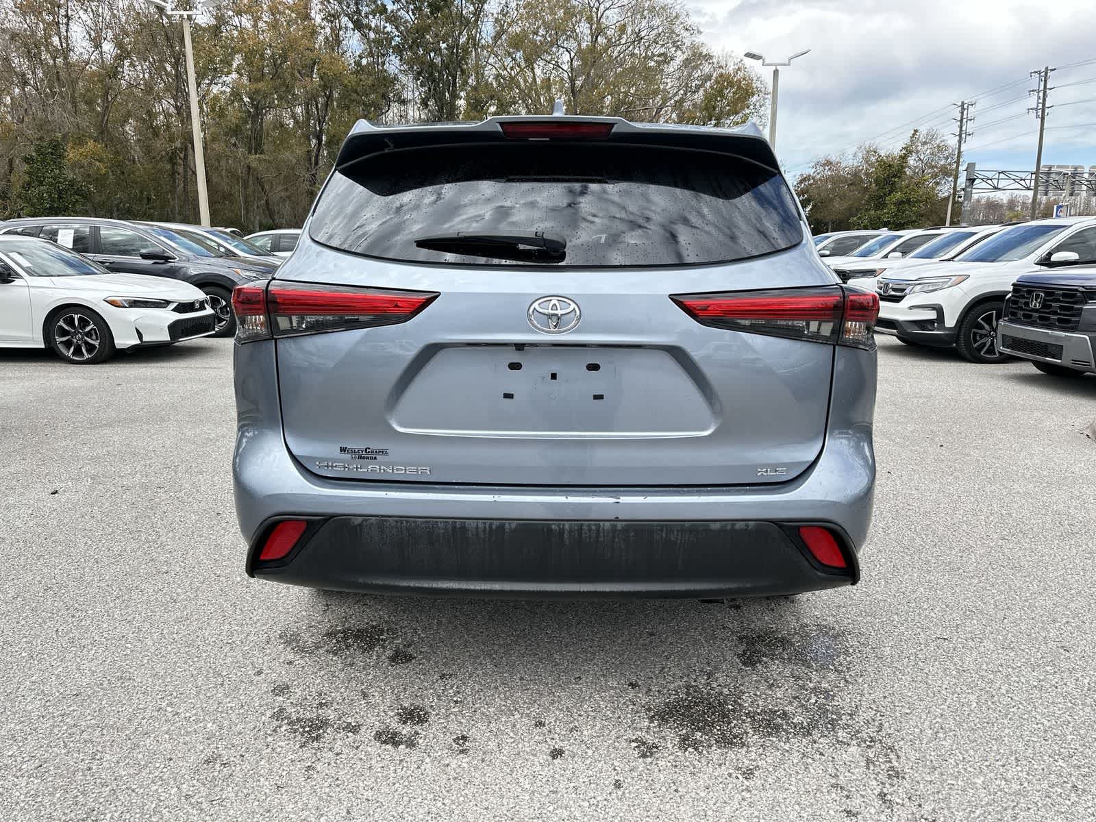 Thumbnail: 2023 Toyota Highlander - 5