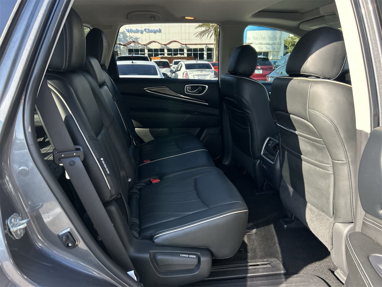 Thumbnail: 2019 INFINITI QX60 - 16