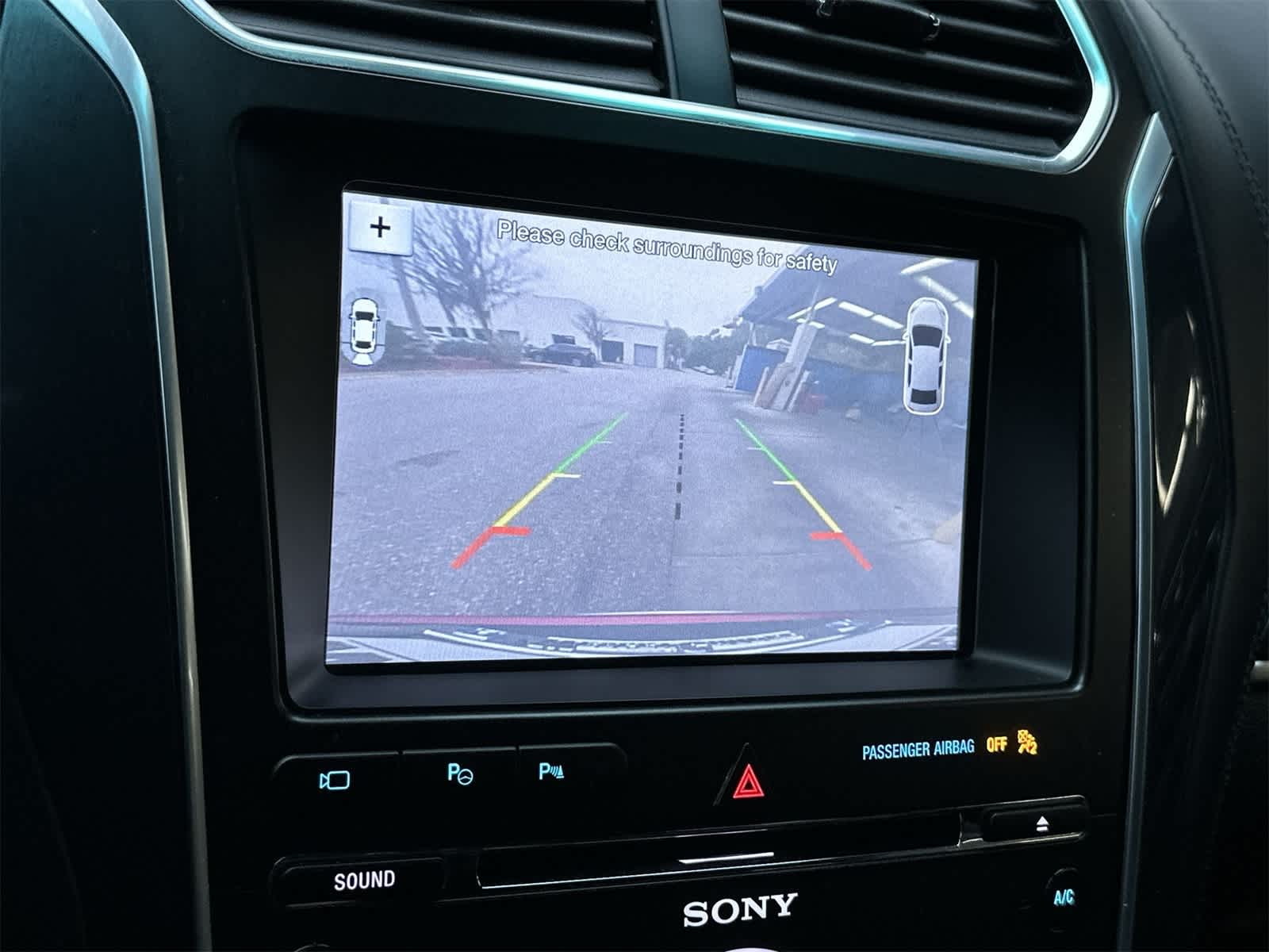 Thumbnail: 2017 Ford Explorer - 20