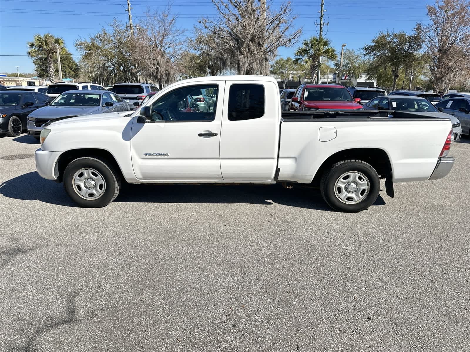 Thumbnail: 2010 Toyota Tacoma - 3