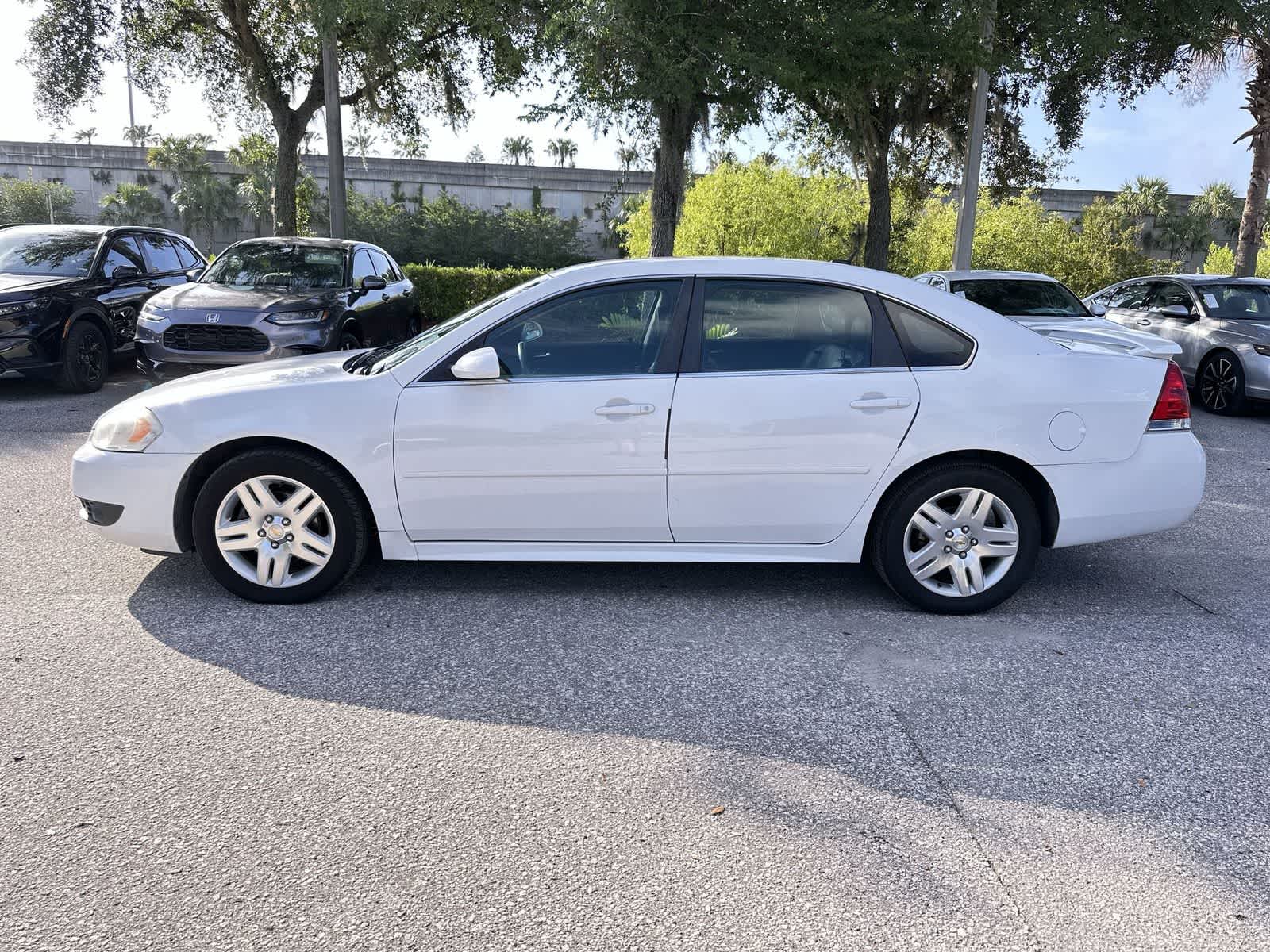 Thumbnail: 2011 Chevrolet Impala - 3
