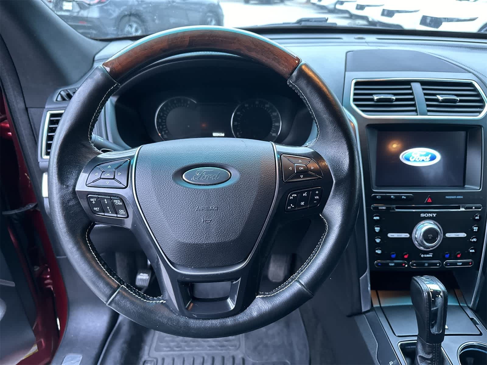 Thumbnail: 2017 Ford Explorer - 18