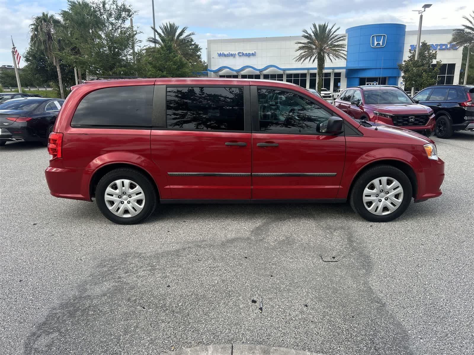 Thumbnail: 2015 Dodge Grand Caravan - 7