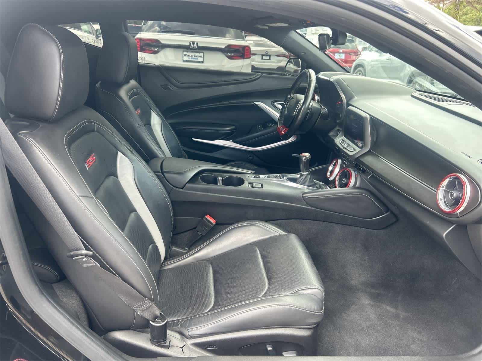 Thumbnail: 2019 Chevrolet Camaro - 16