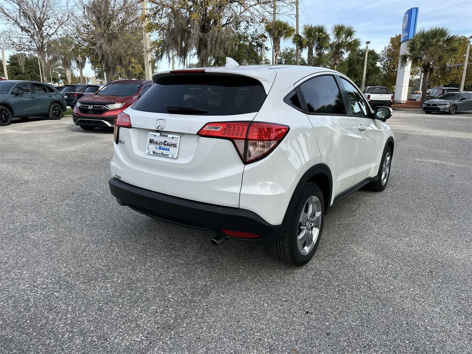 Thumbnail: 2017 Honda HR-V - 6