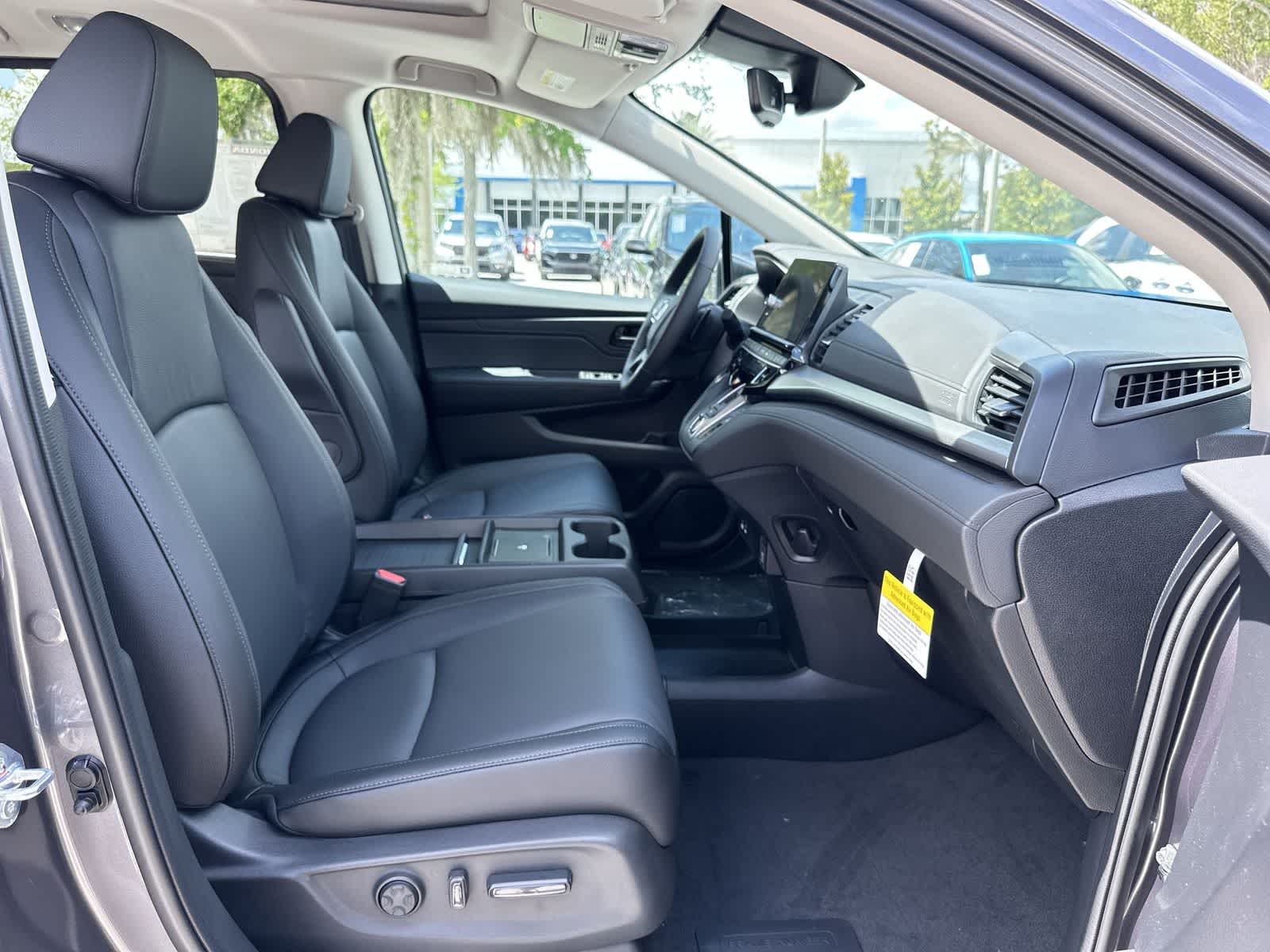 Thumbnail: 2026 Honda Odyssey - 17