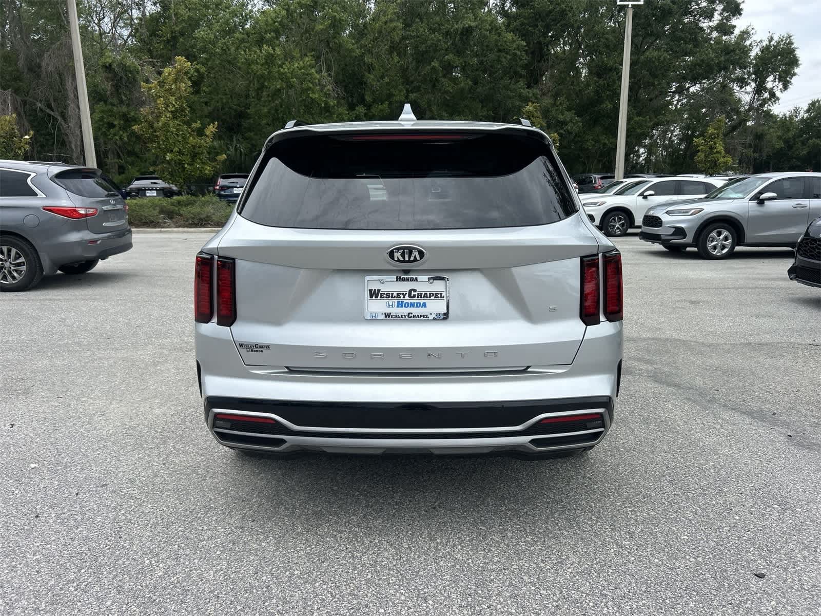 2021 Kia Sorento S 5