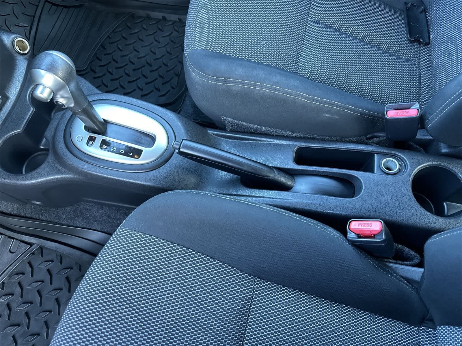 Thumbnail: 2018 Nissan Versa - 18