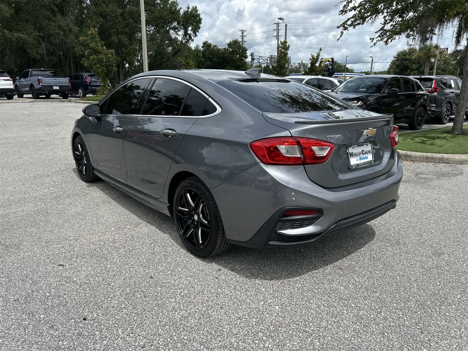 Thumbnail: 2018 Chevrolet Cruze - 3