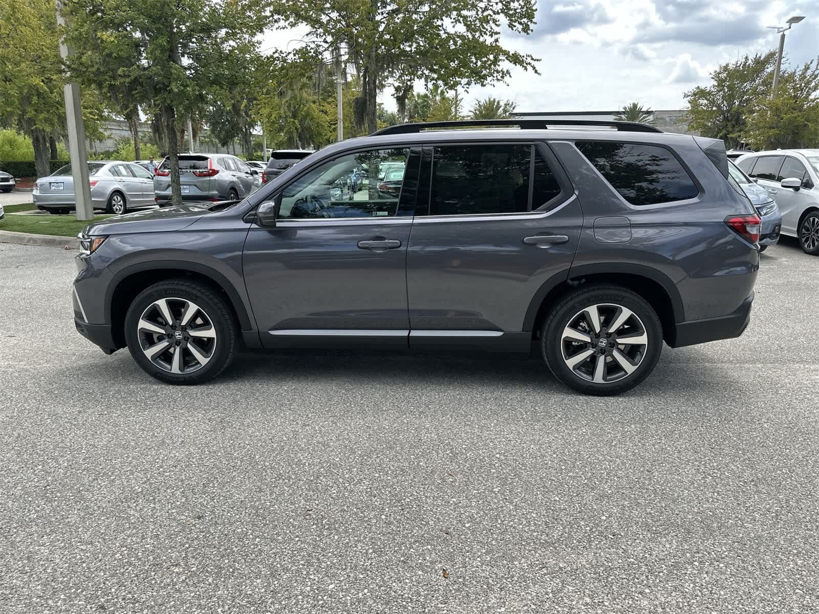 Thumbnail: 2025 Honda Pilot - 3