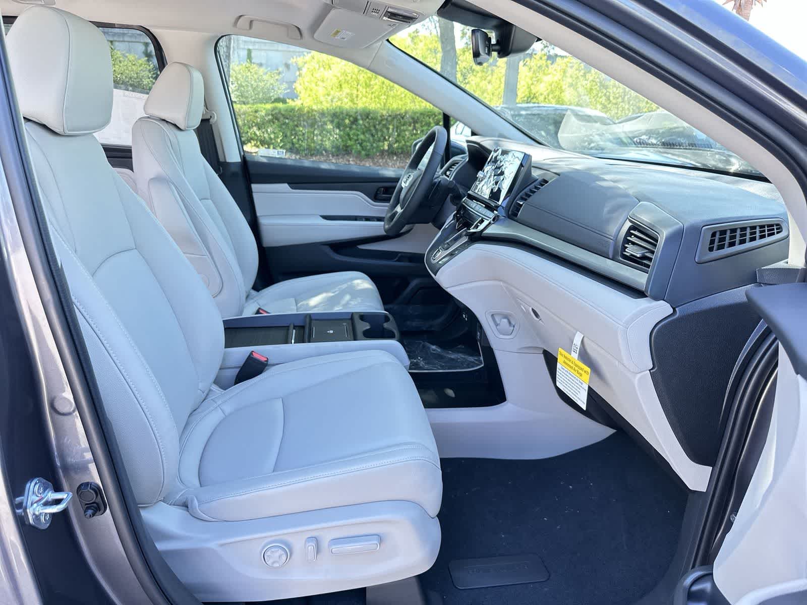 Thumbnail: 2026 Honda Odyssey - 17