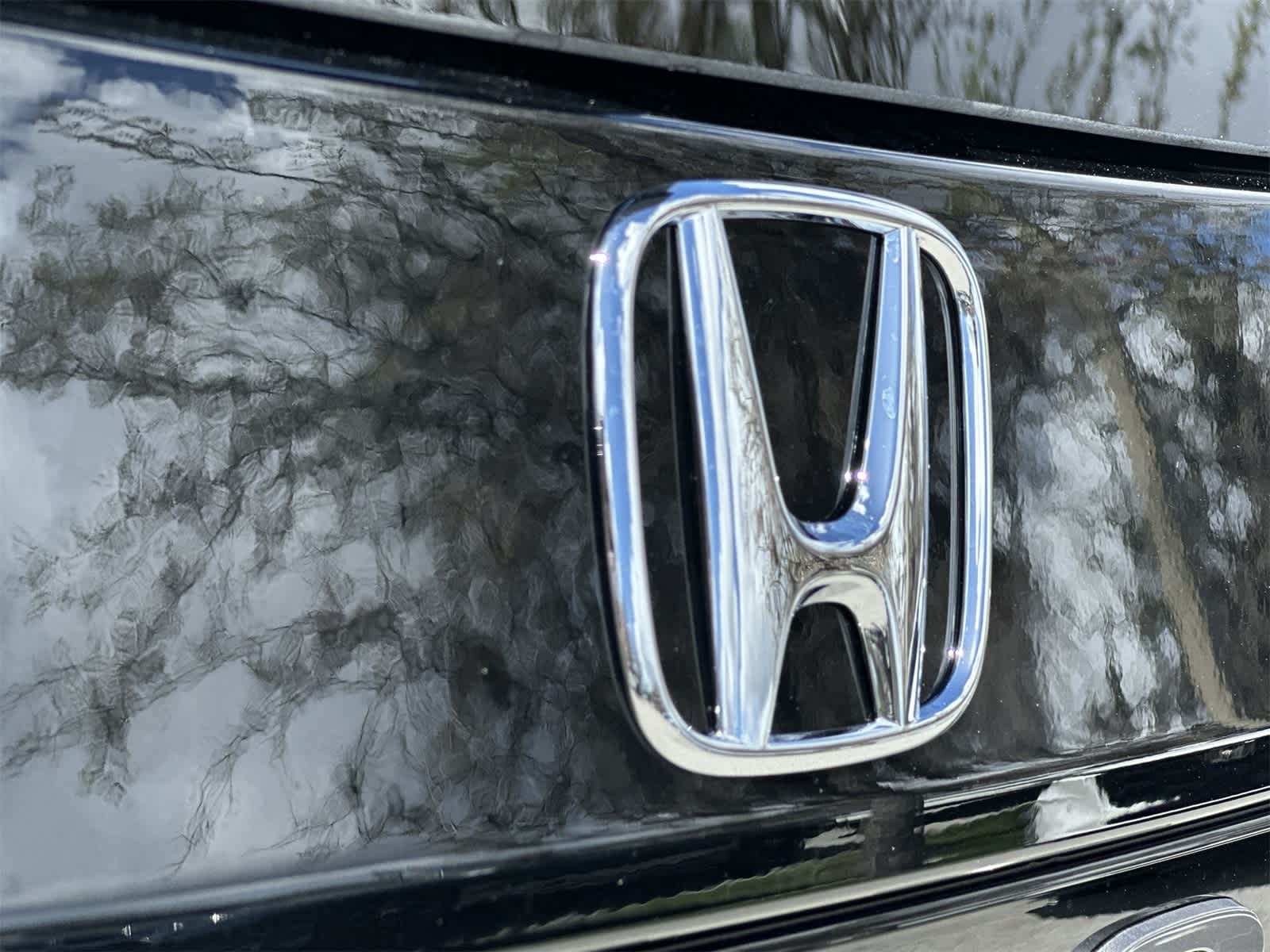 Thumbnail: 2026 Honda Pilot - 10